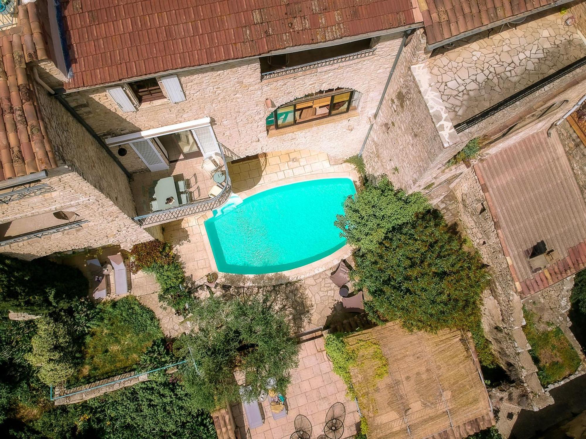 L'Ostal Bestort Vezenobres Exteriör bild